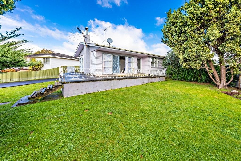 57 Eastburn Street, Papakura, Papakura - Carousel 1