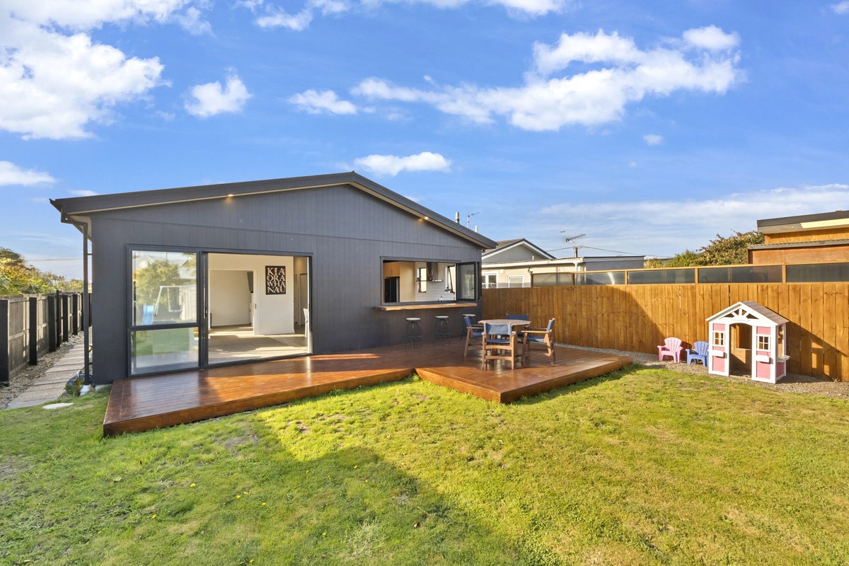 188 Travis Road, New Brighton, Christchurch - Carousel 2