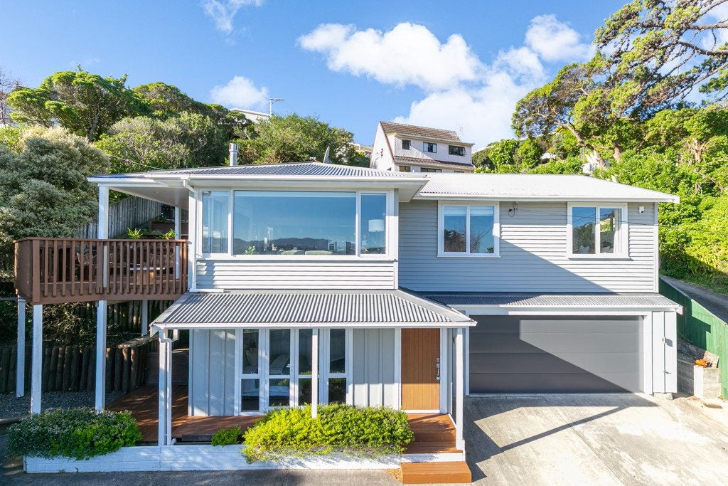 61A Townsend Road, Miramar, Wellington - Carousel 1