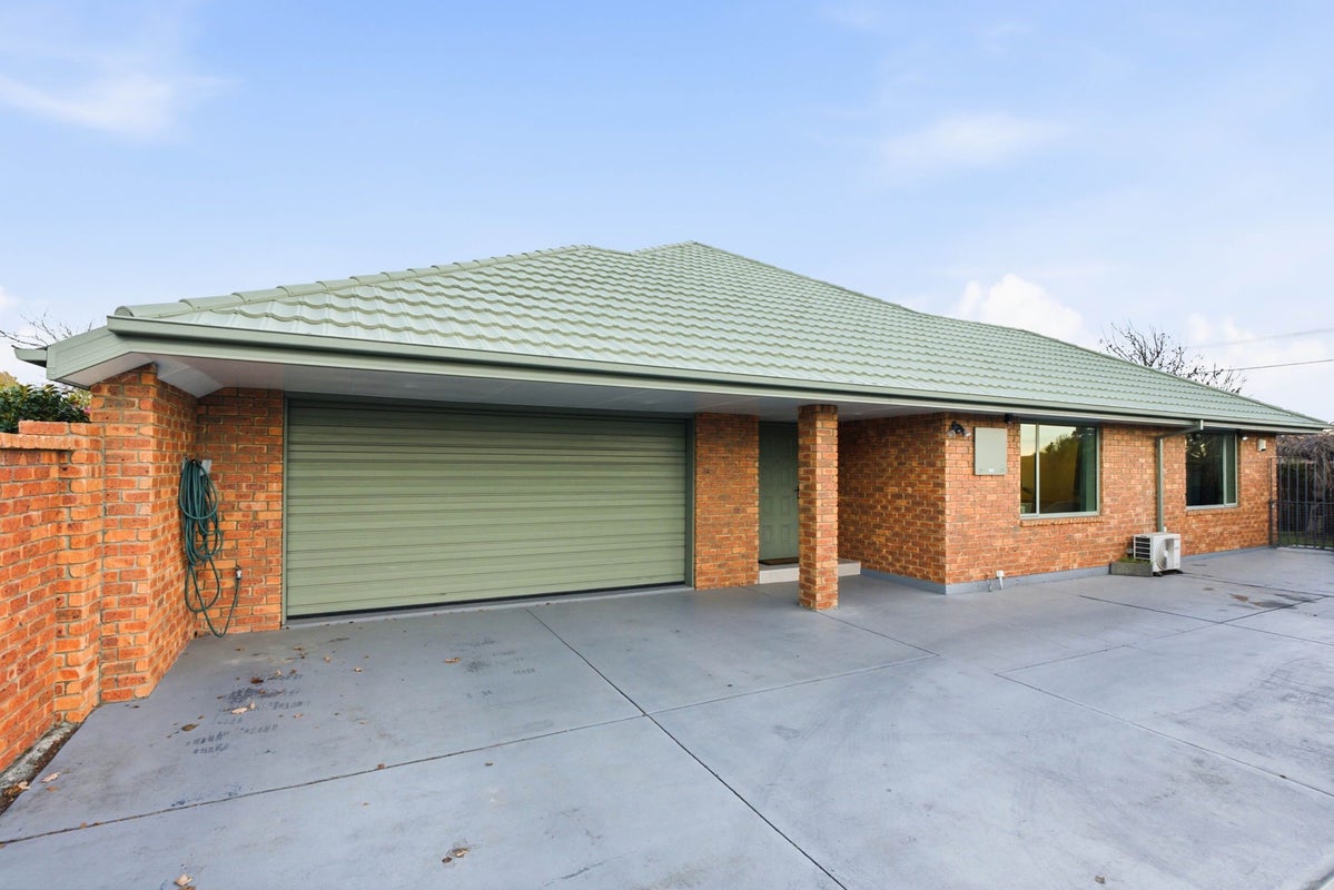 2 Penruddock Rise, Westmorland, Christchurch - Carousel 27