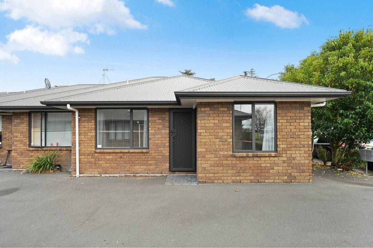 1/240 Old Farm Road, Hillcrest, Hamilton - Carousel 1