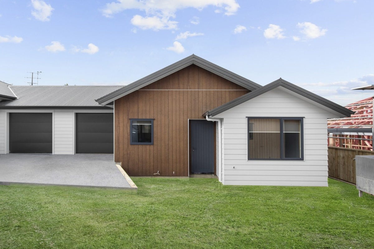 3/53 Mahoe Street, Melville, Hamilton - Carousel 1