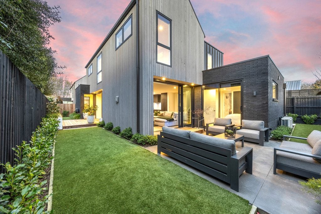 2/35 St James Avenue, Papanui, Christchurch - Carousel 1