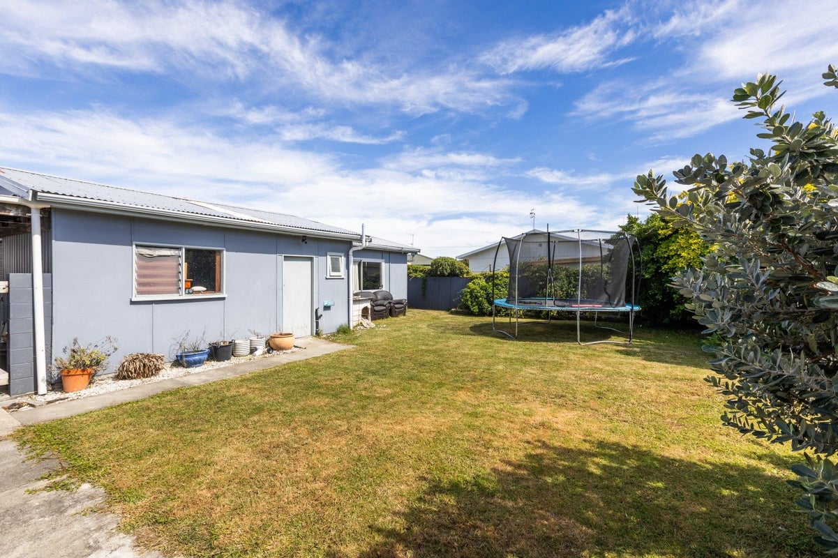 19 Oldham Avenue, Onekawa, Napier - Carousel 11