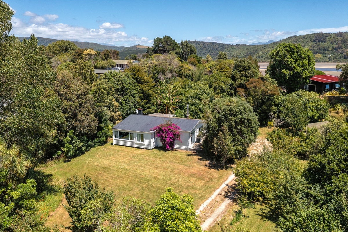 89 Bishop Road, Parapara, Collingwood - Carousel 2