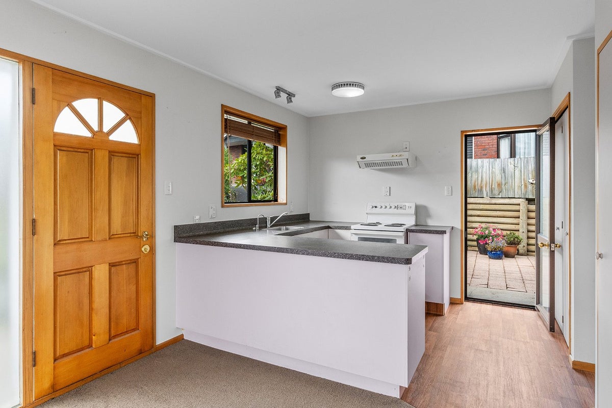 24C Shand Street, Green Island, Dunedin - Carousel 2