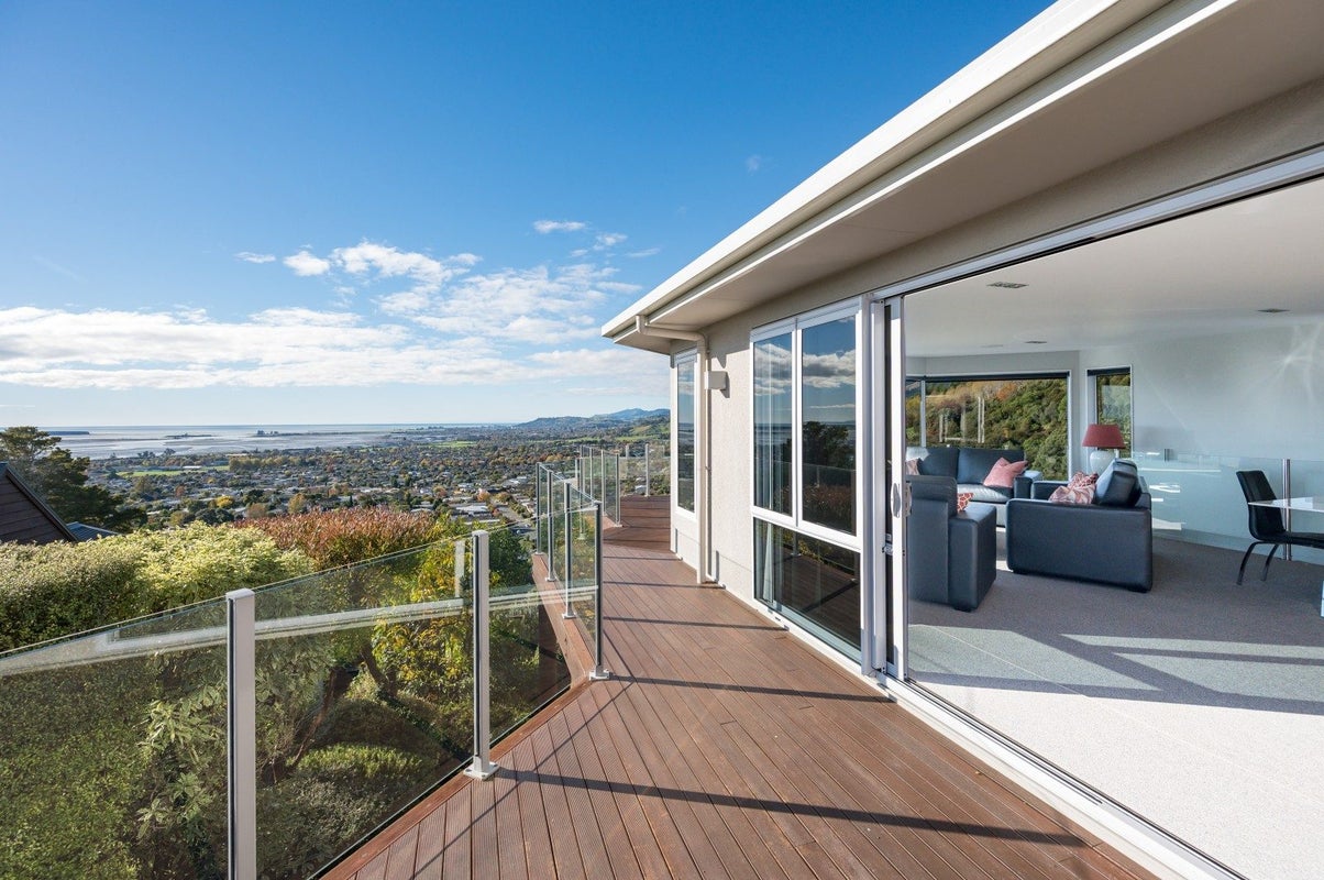 23 Valhalla Drive, Richmond, Richmond - Carousel 2