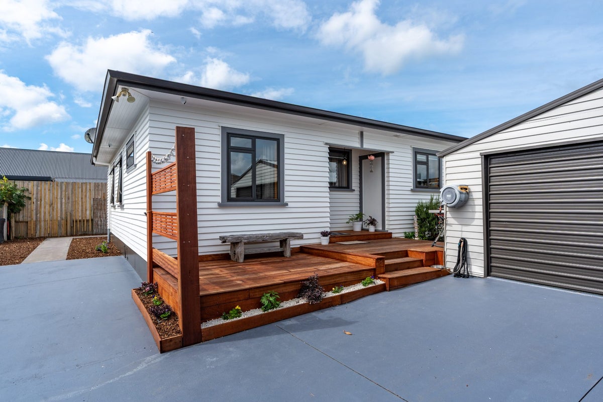 17 Birdwood Road, Horotiu, Hamilton - Carousel 2