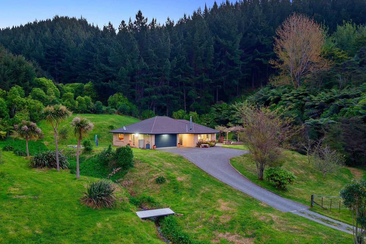 48 Eucalyptus Way, Nikau Valley, Paraparaumu - Carousel 1