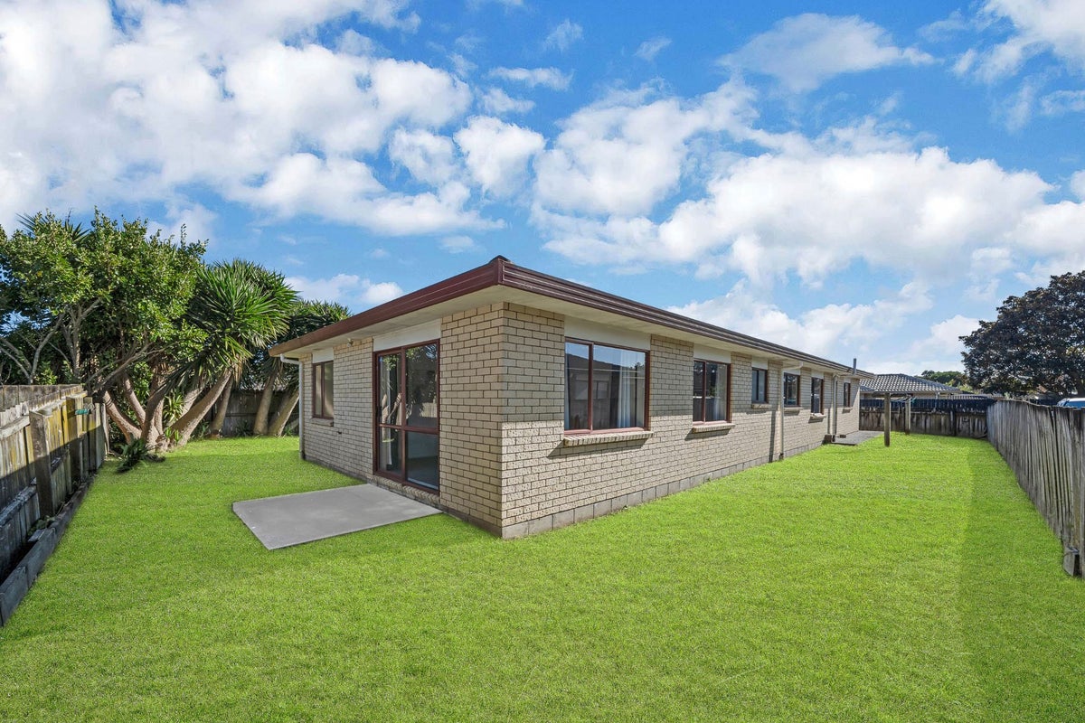 12 Imjin Place, Papakura, Papakura - Carousel 2