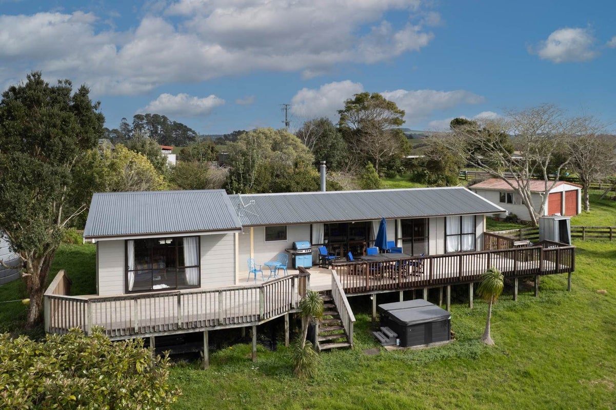 107 Native Road, Tuakau - Carousel 1