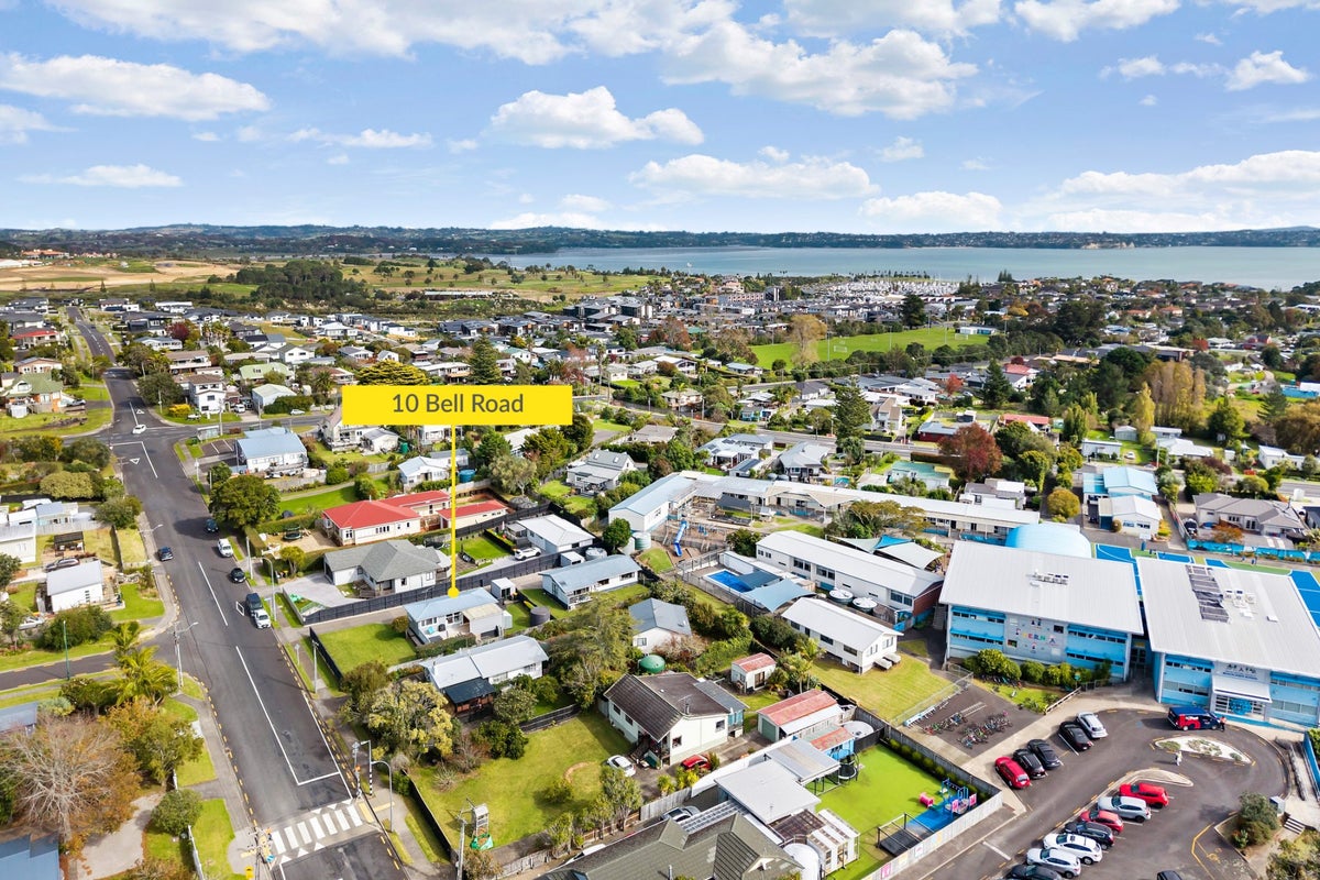 10 Bell Road, Beachlands, Auckland - Carousel 38
