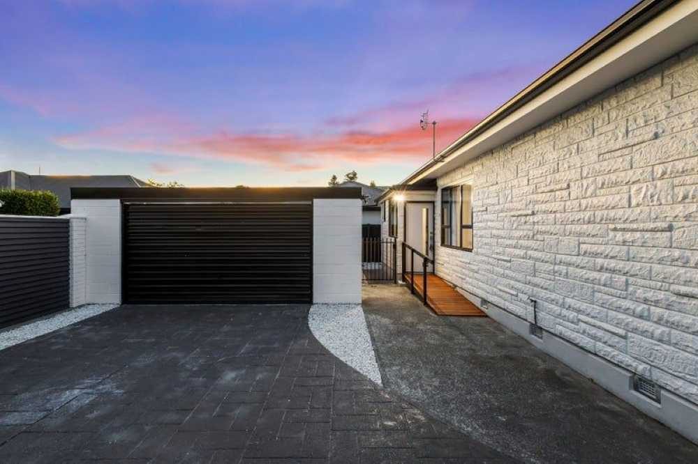 18A Blighs Road, Strowan, Christchurch - Carousel 2