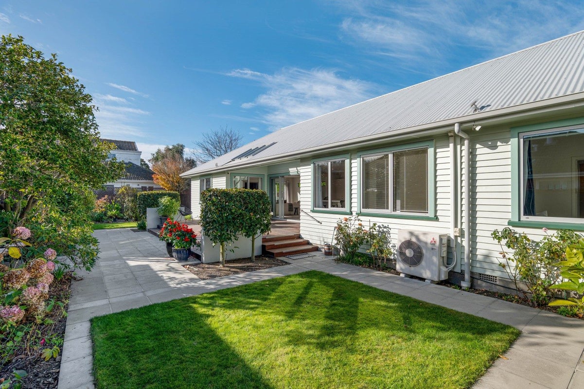 100 Memorial Avenue, Ilam, Christchurch - Carousel 1
