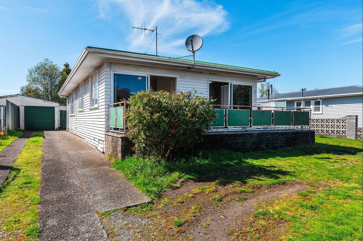 81 Rangipoia Place, Turangi, Turangi - Carousel 1