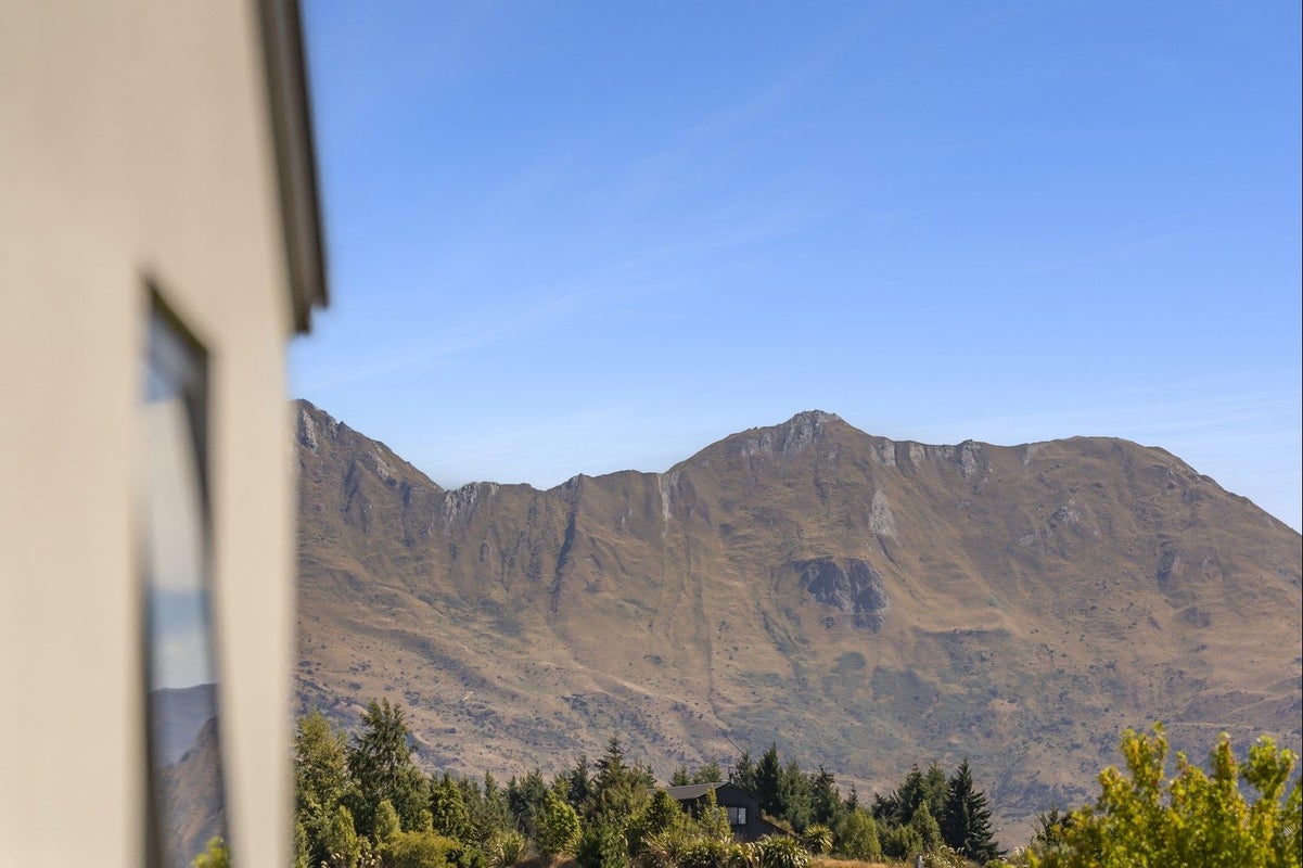 19 Pounamu Avenue, Albert Town, Wanaka - Carousel 27