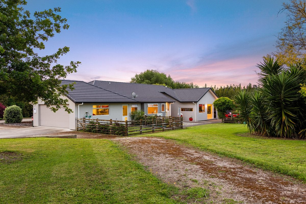 139 Richmond Road, Brixton, New Plymouth - Carousel 50