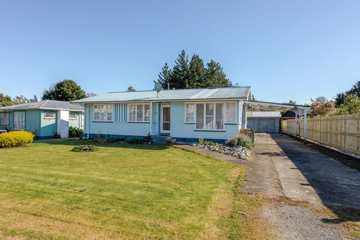 5 Empire Street, Dannevirke - Carousel 1