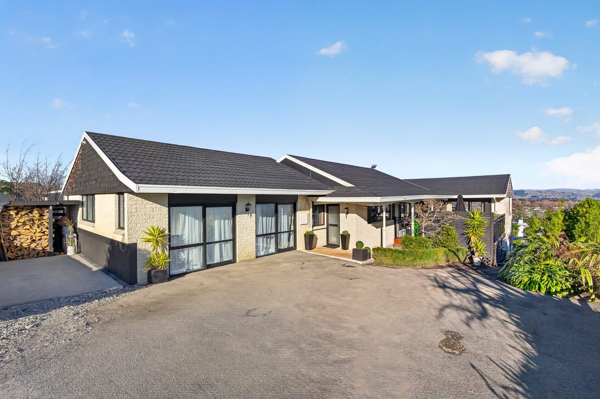 26 Konini Street, Lansdowne, Masterton - Carousel 1