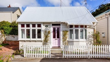7 Calgarry Avenue, Thorndon, Wellington - Carousel 1