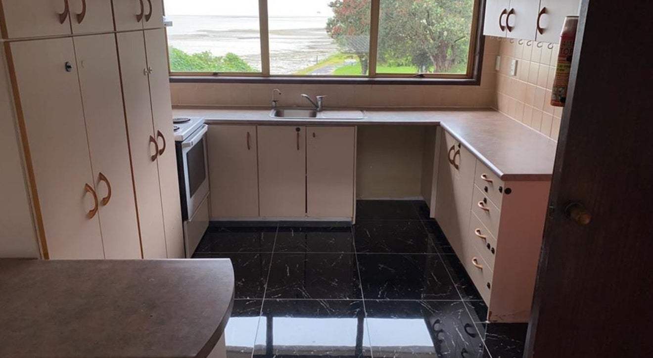 582 Weymouth Road, Weymouth, Auckland - Carousel 2