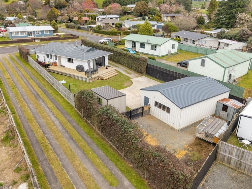 10 Frances Street, Tirau - Carousel 12