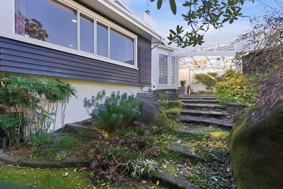24 Turi Street, Welbourn, New Plymouth - Carousel 29