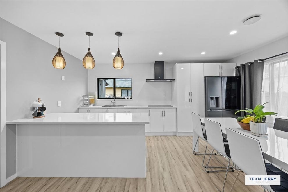 1/5 Malaspina Place, Papatoetoe, Auckland - Carousel 1