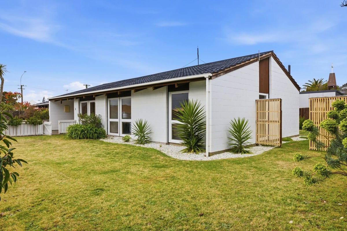 3 Raekura Place, Redcliffs, Christchurch - Carousel 1