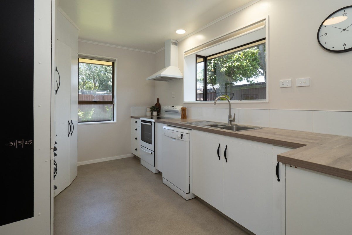 93 Dobson Street, Ashburton, Ashburton - Carousel 2