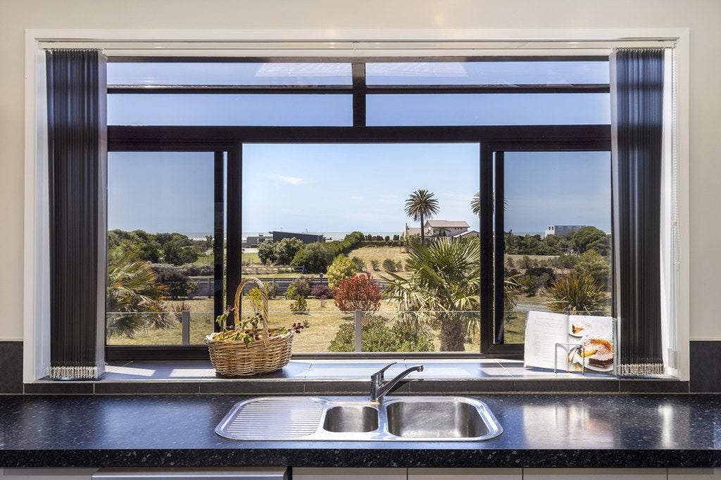 22 Edgewater Place, Blenheim - Carousel 2