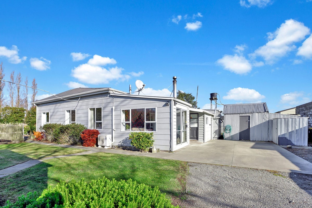 2 Melcombe Street, Tinwald, Ashburton - Carousel 2