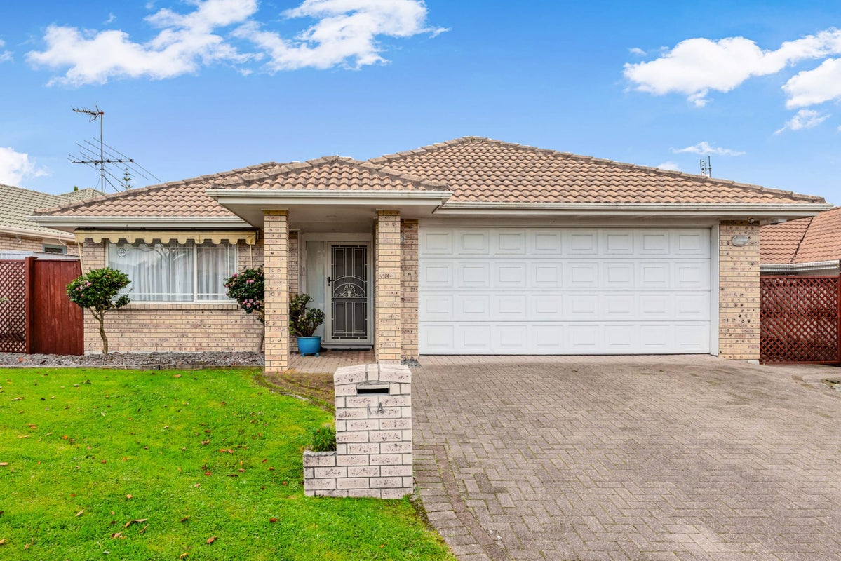 1A Corta Bella Place, Golflands, Auckland - Carousel 1