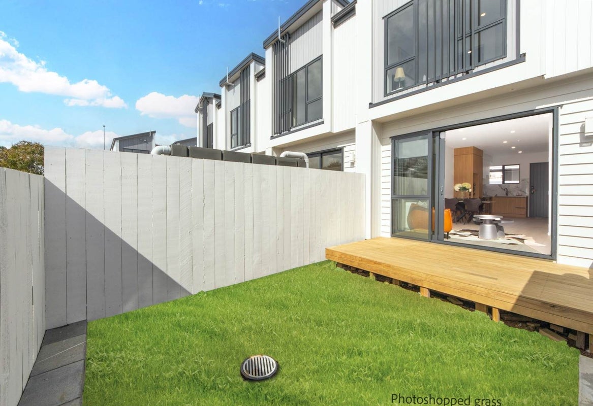 4/234 Te Atatu Road, Te Atatu South, Auckland - Carousel 2