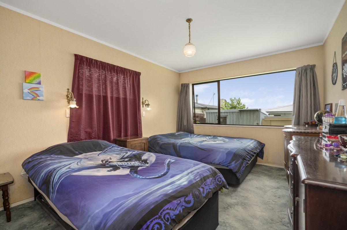 30 Emmett Street, Greerton, Tauranga - Carousel 17