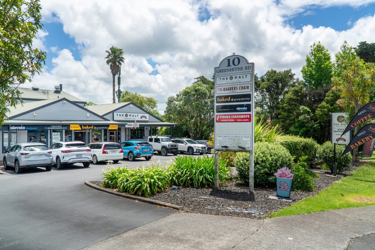 59 Greenhithe Road, Greenhithe, Auckland - Carousel 26