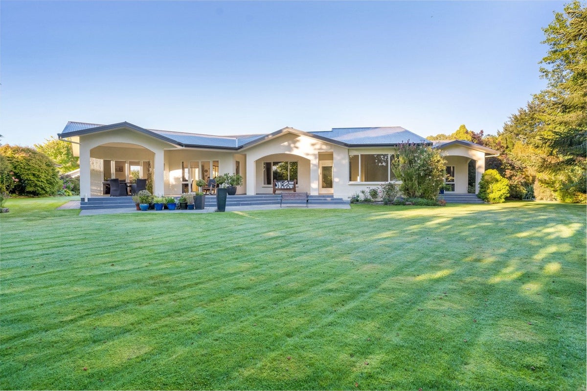 71 Welsh Road, Winton, Winton - Carousel 1