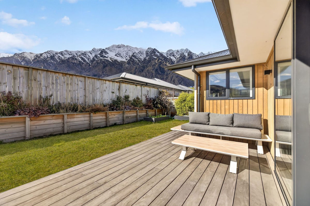 26 Coopworth Road, Jacks Point, Queenstown - Carousel 2