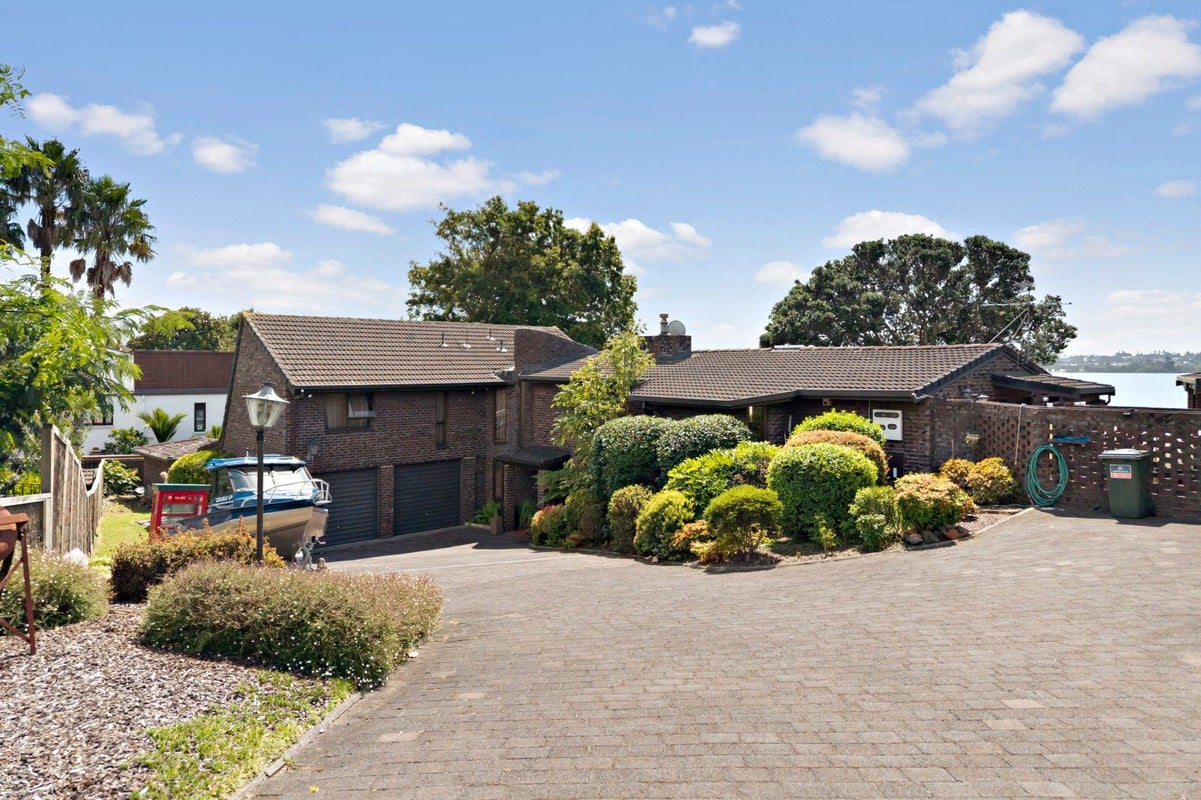 19 Sanctuary Point, Sunnyhills, Auckland - Carousel 2