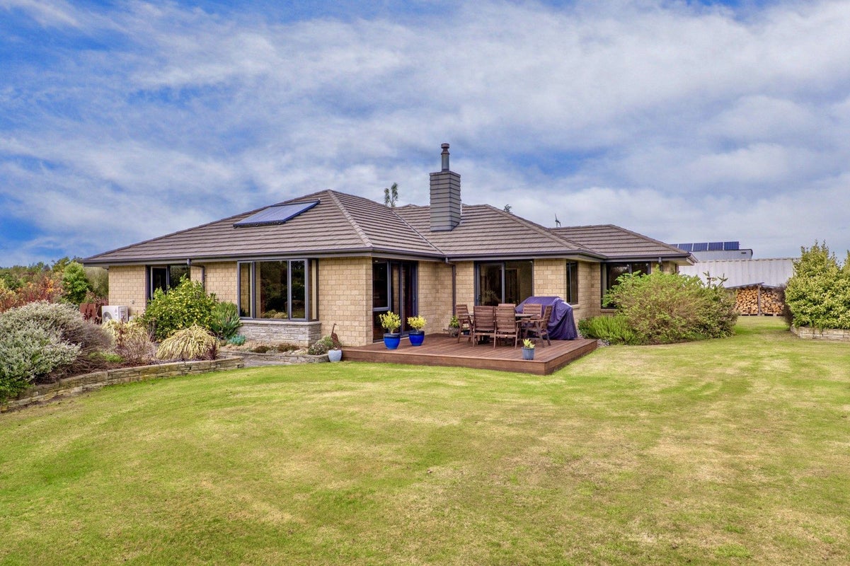 127 Wards Road, Christchurch - Carousel 1