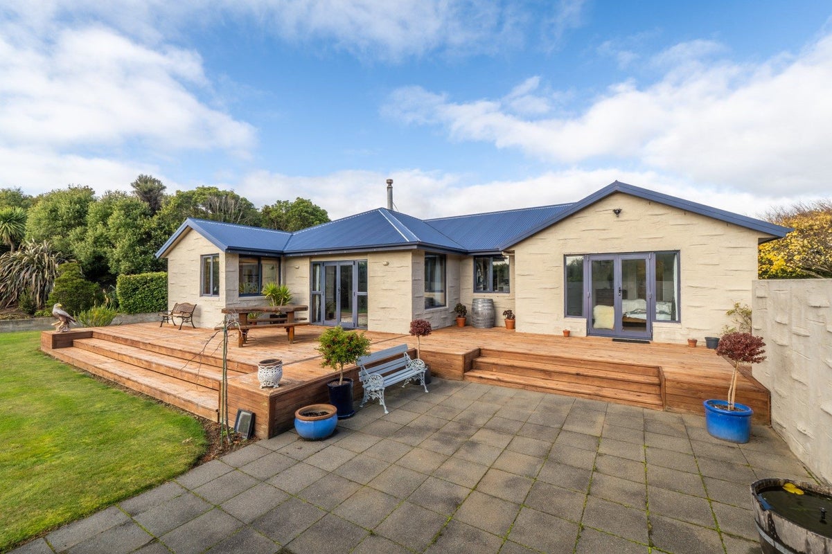 143 Marama Avenue South, Otatara, Invercargill - Carousel 1