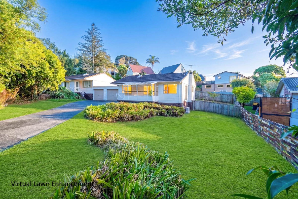 1/12 Kegworth Place, Browns Bay, Auckland - Carousel 1
