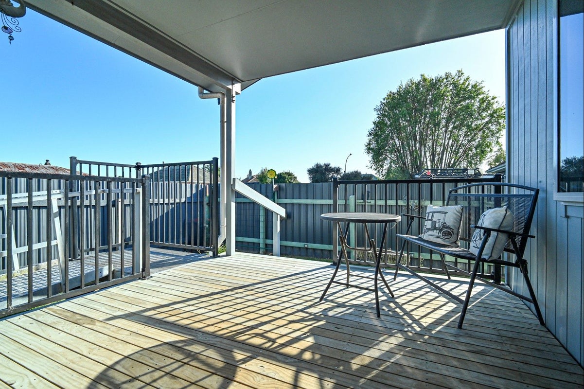 1009 Sussex Street, Mayfair, Hastings - Carousel 2