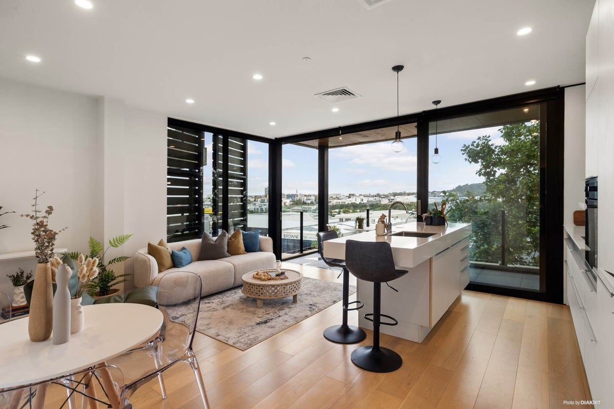 304/1 Turakina Street, Grey Lynn, Auckland - Carousel 1