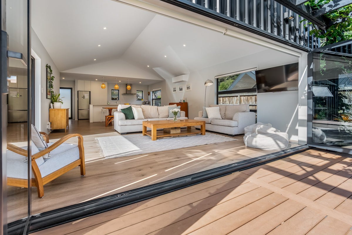 30 Admiral Way, Whangarei - Carousel 2
