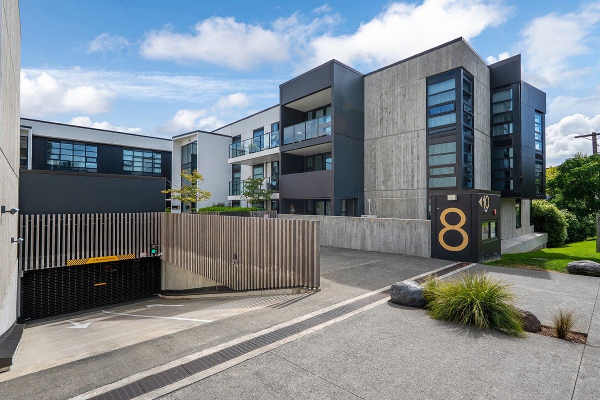 G03/8 Kingsland Terrace, Kingsland, Auckland - Carousel 1