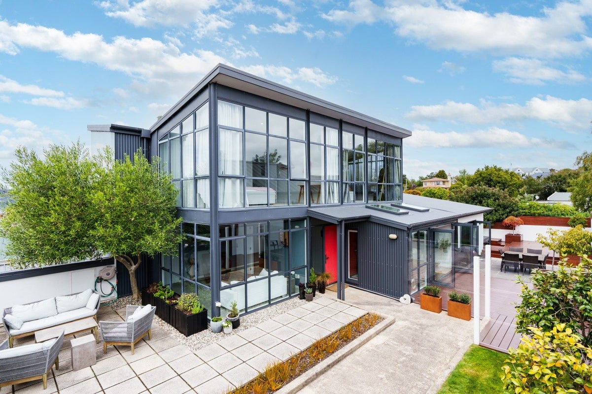 73 Cannington Road, Maori Hill, Dunedin - Carousel 1