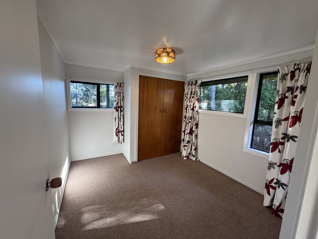 74 Crows Road, Swanson, Auckland - Carousel 2