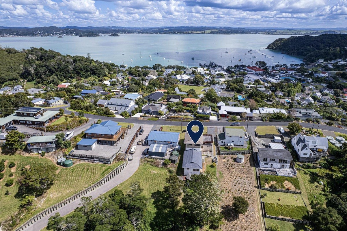 10 Gould Street, Russell, Russell - Carousel 2