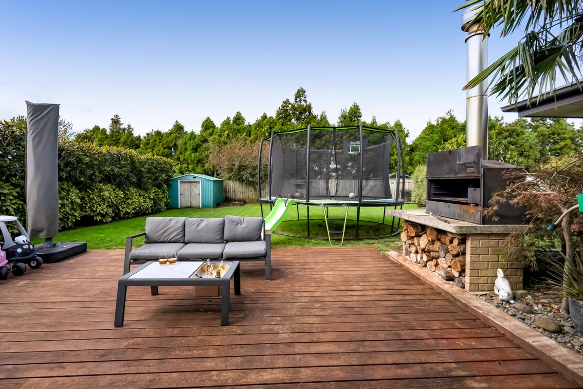 513 Richmond Road, Lepperton, New Plymouth - Carousel 2